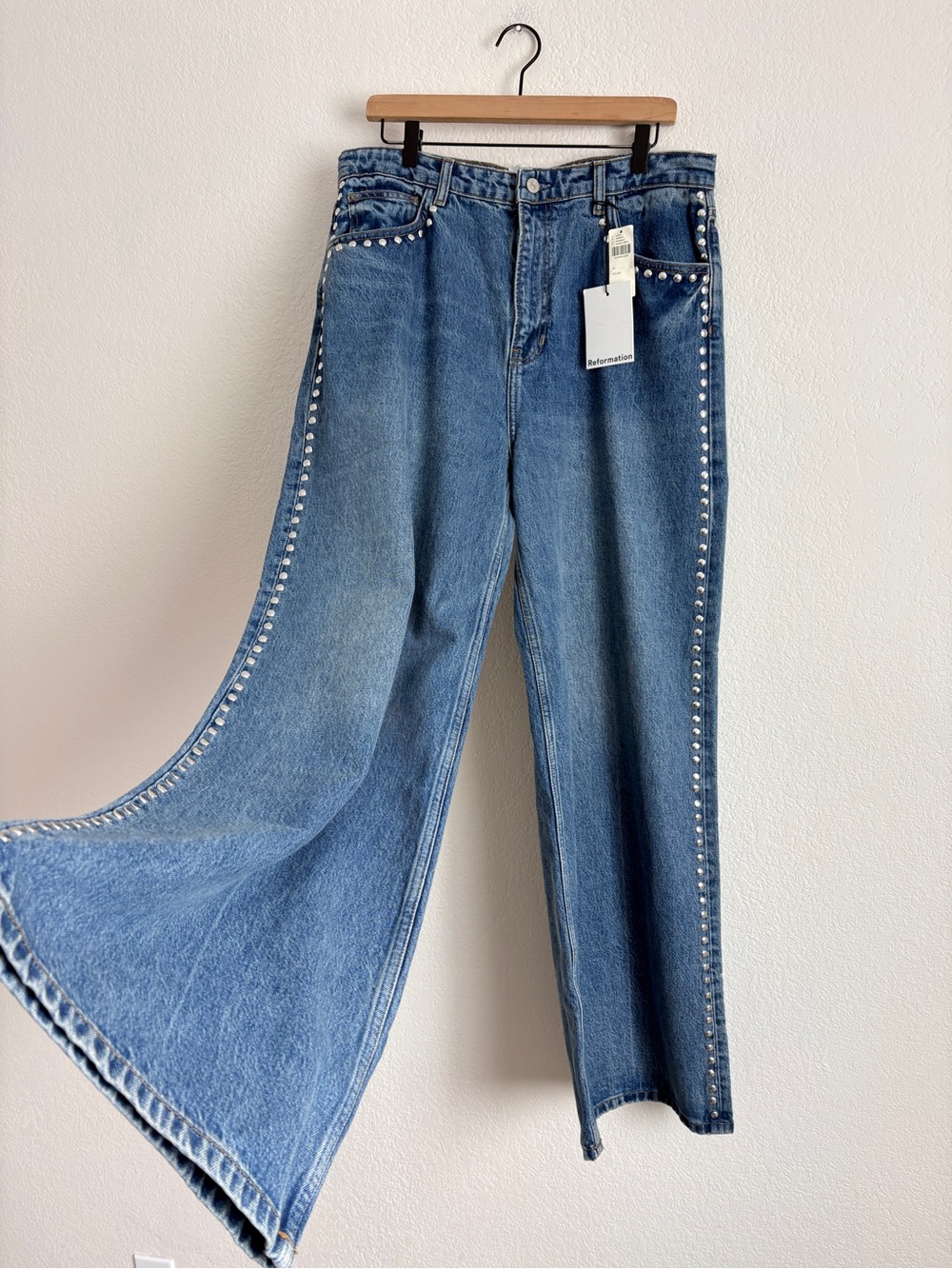 NWT Reformation Cary High-Rise Slouchy Wide-Leg Jeans - Picture 10 of 14